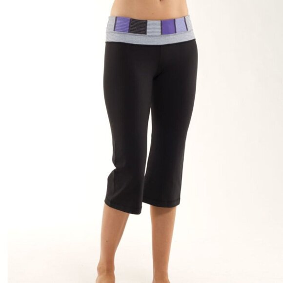 Lululemon | Flare Capri Leggings with Patterned Waistband | Great Condition - Picture 1 of 7